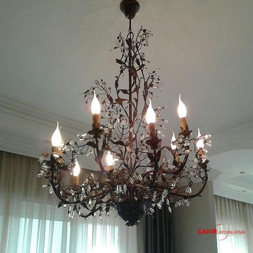 Хрустальная вышитая люстра в стиле свечей от Safavieh Kandela