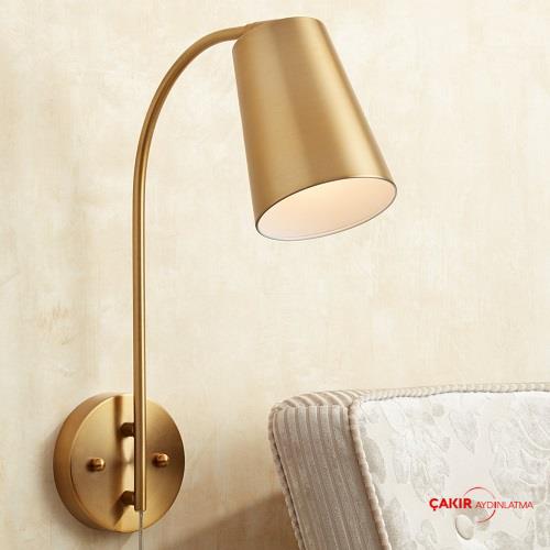 شمعدان حائط سولي نحاسي ذهبي اللون