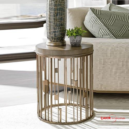 Pragma Ahşap &amp; Pirinç Ayaklı Yan Sehpa